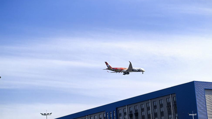 政策引導(dǎo)、科技賦能、樞紐建設(shè) 烏魯木齊航空運營支持服務(wù)交出亮眼成績單