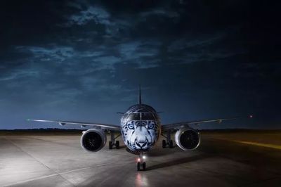 攜手翱翔未來 巴航工業(yè)與阿斯塔納航空簽署E2機隊航材保障協(xié)議